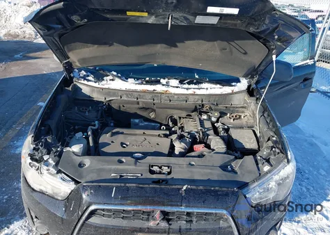 2015 Mitsubishi Outlander Sport Es z USA, uszkodzony, nr VIN 4A4AP3AU8FE048787